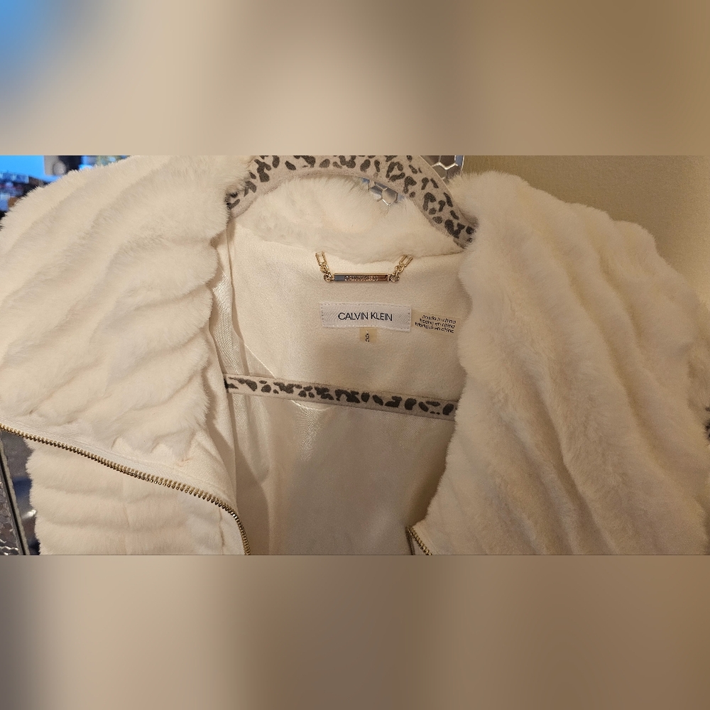 White beautiful vest - Calvin Klein - Picture 2 of 3